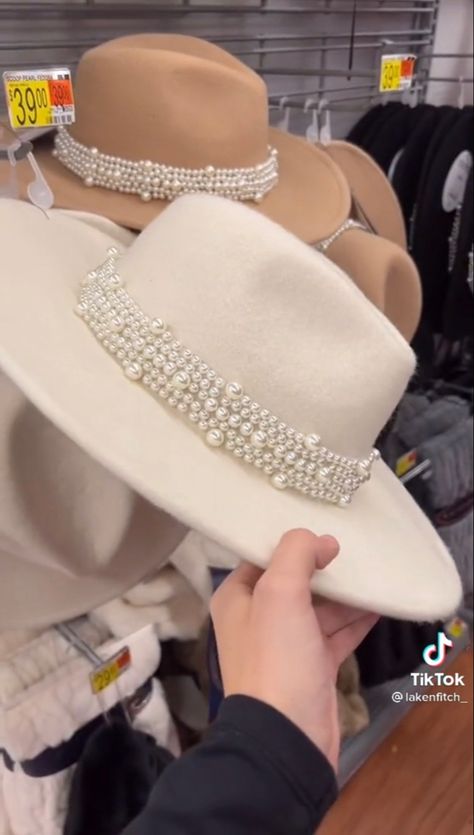 Diy Hat Accessories, Sombreros Decorados Ideas, Handmade Brimmed Fedora For Western-themed Events, Casual Rhinestone Hat, One Size Fits Most, Rhinestone-embellished Short Brim Hat For Rodeo, Embellished Cowboy Hat, Trendy Rhinestone-embellished Hats, Casual Rhinestone Hat, One Size, Bone Bordado