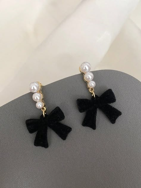 Black  Collar  Zinc Alloy   Embellished   Women Fashion Jewelry Black Earrings Outfit, Teen Earrings, Black Jewellery, Black Pearl Earrings, Earrings Outfit, Body Accessories, Black Stud Earrings, Jewelry Accessories Ideas, Bow Jewelry