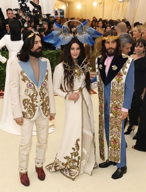 Lana Del Rey, Alessandro Michele and Jared Leto at the Met Gala - 2018 Meet Gala, Camp Fashion, Met Gala Dresses, Gala Ideas, Lana Del Rey Love, Lana Del Rey Vinyl, Shannon Leto, The Met Gala, Lana Del Ray