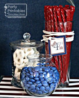 July 4th themed food ideas & link to purchase the printables Macncheese Recipe, Striping Tape Nail Art, Patriotic Food, Happy Birthday America, 4th Of July Desserts, Independance Day, July Ideas, Fourth Of July Food, Fourth Of July Decor