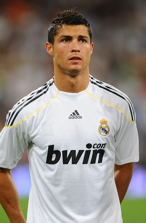 Cristiano Ronaldo (Madrid). | Location: Madrid, Spain. (Photo by liewig christian/Corbis via Getty Images) Cristiano Ronaldo Madrid, Cristiano Ronaldo 2009, Christian Ronaldo, Real Madrid Cr7, Ronaldo Madrid, Ronaldo Free Kick, Cristiano 7, Real Madrid Photos, Cristiano Ronaldo Style