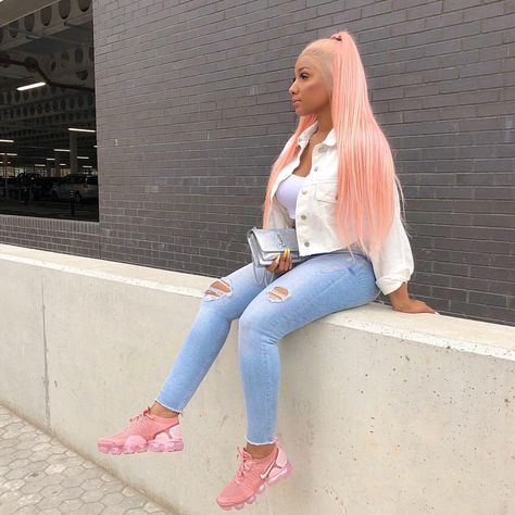 These Vapormax’s are everything 😍🌸 Vapormax Outfit Women, Causal Outfits, Outfit Women, Dope Outfits, Swag Outfits, Summer Clothes, Outfits Casuales, Pink Hair, Kids Clothing