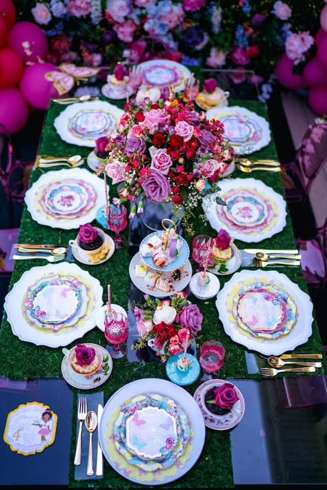 Tea Party Venue Ideas, Rainbow Garden Party, Fairy Tale Tea Party, Tea Party In The Park, Adult Tea Party Birthday, Wonderland Tea Party, Bridgestone Party, Eclectic Tea Party, Rainbow Tea Party