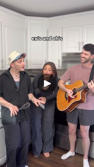 1.3M views · 218K reactions | her name might be @elleking, but she’s the QUEEN of vocals 🤩 this is one of my favorite songs EVER! @jonathantilkin #sing #exsandohs #elleking 🤍 | Anthony Gargiula Anthony Gargiula, Singing Coach, Elle King, The Queen, Coaching, Singing, My Favorite, Audio, Queen