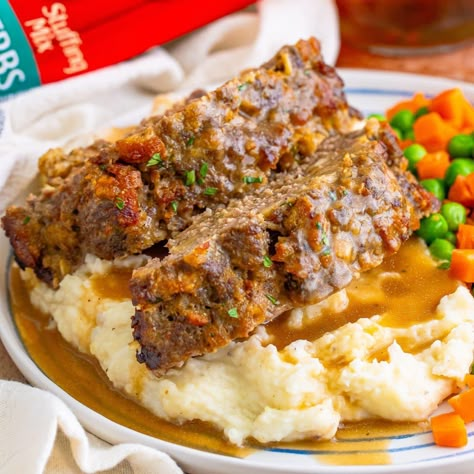 Stovetop Stuffing Meatloaf, Stove Top Meatloaf, Stovetop Stuffing, Stuffing Meatloaf, Stove Top Stuffing Meatloaf, Traditional Meatloaf Recipes, Slow Cooker Salisbury Steak, Beef Meatloaf, Good Meatloaf Recipe