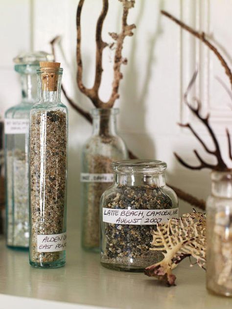 Do It Yourself Decoration, Memory Jars, Strand Decor, Sand Collection, Farmhouse Side Table, Deco Nature, Vacation Memories, Home Beach, Beach Living