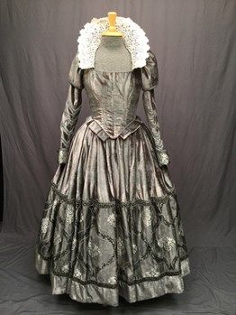 19th Century Gown, Evil Clothes, History Dress, Mid Evil, Medieval Gown, Shakespeare Festival, Festival Costume, Dress History, Fantasy Dresses