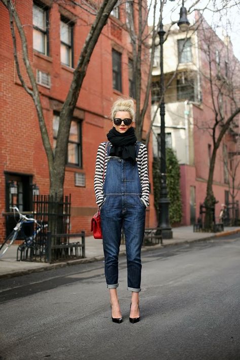 Bohol, Denim Overalls, Fall Style, Mode Inspiration, Look Chic, Outfits Casuales, Primavera Estate, Look Fashion, Striped Shirt