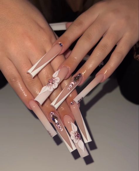 Mail Ideas Long, Latina Acrylic Nails Long, Long Nails Latina, 18th Birthday Nail Ideas Acrylic, Long Square Acrylic Nails Latina, X Long Nails, Nails Acrylic Inspo Long, Ivan Cornejo Nails Ideas, White Square Acrylic Nails With Design