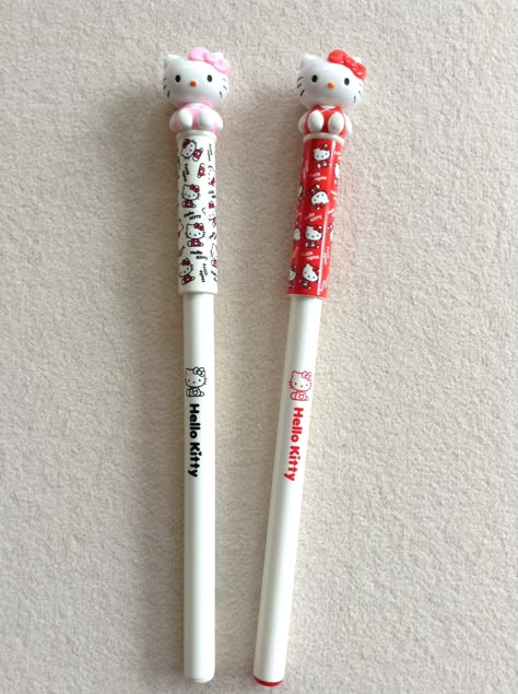 Hello Kitty Stift Fineliner - Sanrio Japan Hello Kitty Pen, Hello Kitty Shopping, Hello Kitty School Supplies, Hello Kitty School, Hello Kitty Shop, Luxury Birthday Gifts, Hello Kitty Merchandise, Cute School Stationary, Hello Kit