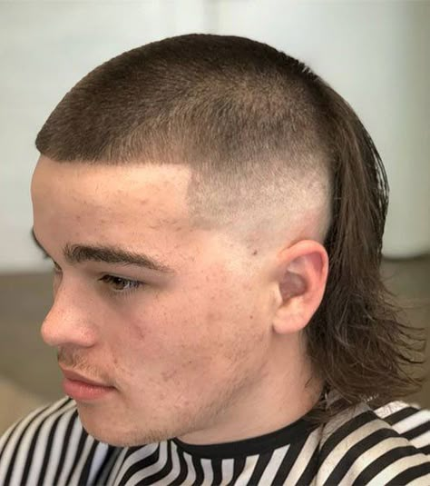 13 Badass Skullet Haircuts for Men in 2021 - The Trend Spotter Mullet Boy, Mullet Haircut, Bright Blonde, Front Hair Styles, Bleach Blonde, Shaved Head, Crew Cuts, Mullet Hairstyle, Bleached Hair