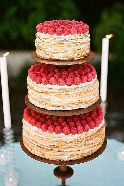 Crepess Dessert Crepes, Cheesecake Wedding Cake, Cake Alternatives, Wedding Cheesecake, Wedding Magazines, Wedding Cake Alternatives, Diy Wedding Cake, Black Wedding Cakes, Crepe Cake