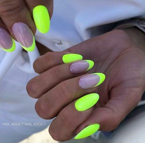 Fluorescent Nails, Pink Gel Nails, Sassy Nails, Gel Nails Diy, Cute Gel Nails, Glass Nails, Summer Acrylic Nails, Short Acrylic Nails Designs, Pink Acrylic Nails