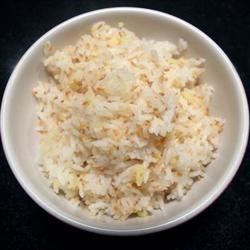 Fluffy Rice Recipe, Perfect Sushi Rice Recipe, Thai Coconut Rice, Coconut Water Recipes, Rice Water Recipe, Ginger Rice, Sushi Rice Recipes, Rice Side Dishes, Easy Rice Recipes