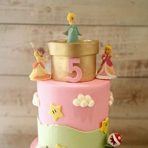 Casa Costa Bake Shop on Instagram: "What a SUPER birthday cake!!! #casacostabakeshop #casacosta #birthdaycake #supermario #customcake #leandertx #buttercream #cake #princesspeach #mario #cakes #treats #goodeats" Princess Daisy Birthday Cake, Rosalina Birthday Cake, Princess Peach Birthday Cake Ideas, Rosalina Cake, Princess Peach Bday Cake, Mario And Princess Peach Cake, Peaches Cake Mario, Princess Peach Cake Birthdays, Princess Peach Castle Cake