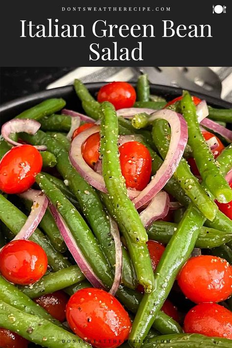 Italian Green Bean Salad is the perfect side dish any time of the year. Fresh greens, tomatoes, and red onion tossed in a herb vinaigrette. Italian Green Bean Salad, Green Bean And Tomato Recipe, Green Bean Tomato Salad, Green Bean And Tomato Salad, Tomato Side Dishes, Bean Salads, Green Bean Salad Recipes, Italian Green Beans, Herb Vinaigrette