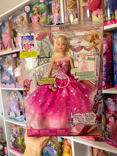 Barbie Fashion Fairytale, Barbie A Fashion Fairytale, Barbie Fits, Fashion Fairytale, Doll Therapy, Barbie Doll Set, Barbie Shop, Barbie Cartoon, Barbie Images