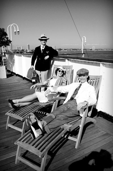 Queen Mary Ship, Cruise Ship Pictures, Vintage Cruise, Sea Stuff, Ship Pictures, Resort Casual, Cruise Pictures, Katherine Hepburn, Cruise Fashion