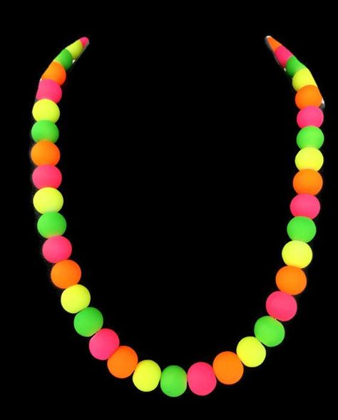 Trendy Summer Jewelry, Clown Oc, Color Pearl Necklace, Multicolor Pearl Necklace, Neon Jewelry, Neon Necklace, Neon Accessories, Time Jewelry, 1980s Jewelry