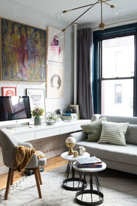 7 Ways to Fit a Workspace into a Small Space Small Living Room Design, Decor Ikea, Small Living Room Decor, Small Room Design, Small Apartment Living, Diy Desk, Living Room Decor Apartment, A Living Room, Apartment Room