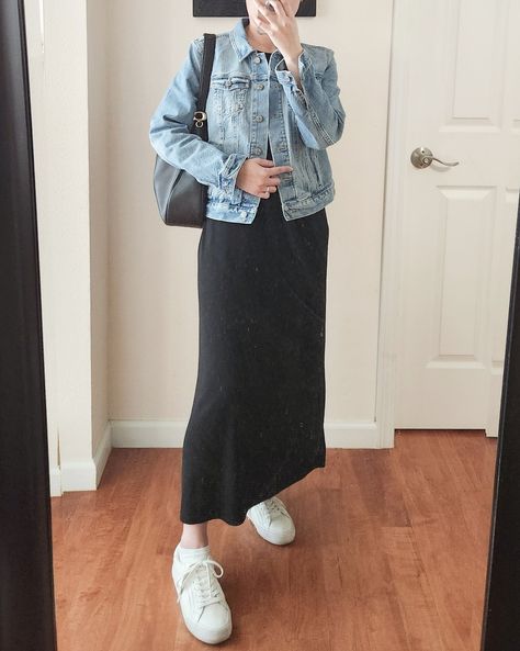 Black Dress + Denim Jacket + White Sneakers + Black Hobo Bag Black Dress Denim Jacket, Jacket Long Dress, Dress Denim Jacket, Denim Jacket Long, Black Hobo Bag, Denim Jacket With Dress, Dress Denim, Linen Skirt, Basic Outfits