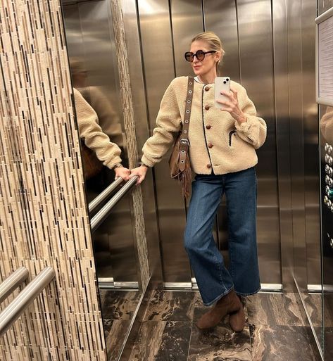 Kelly Rutherford (@kellyrutherford) • Instagram photos and videos Kelly Rutherford Style, Denim Outfit Ideas, Suede Jacket Outfit, Kelly Rutherford, Boho Trends, Fall Fits, Fashion Hacks Clothes, Denim Outfit, Fashion Addict