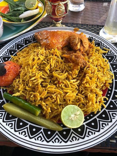 Dubai food: 13 essential dishes to try - Tripadvisor Uae Food, Arab Food, Simple Family Meals, Sweet Dumplings, Dubai Food, Budget Family Meals, Dubai Aesthetic, International Food, Food Places