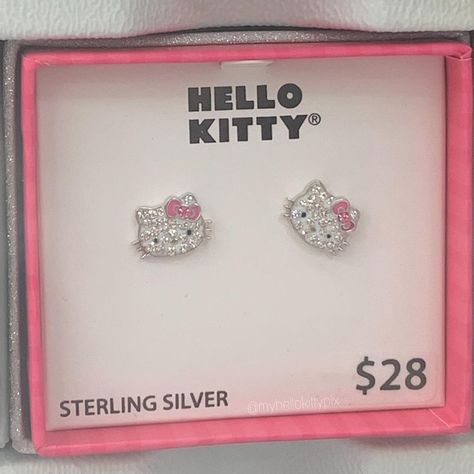 Walmart Hello Kitty, Hello Kitty Stuff To Buy, Hispanic Jokes, Make Clay Beads, Hello Kitty Shop, Girly Christmas Gifts, Hello Kitty Earrings, Hello Kitty Gifts, Teacup Pigs