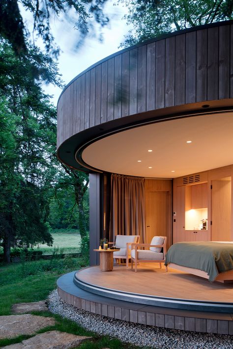 lumipod 6 takes shape as rounded wooden hotel cabin in france Circular Room, Round Cottage, 2023 Picture, Module Design, Glamping Ideas, Eco Hotel, Cabin House, Luxury Cabin, Hotel Interior Design