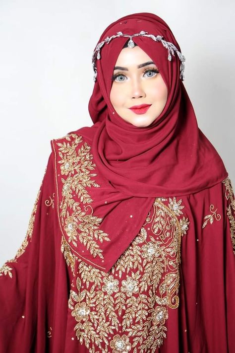 Hijab Accessories Headpieces, Fancy Suit Designs, Marriage Traditions, Modest Lookbook, Headpiece Hijab, Hajib Fashion, Hijab Party, Niqabi Bride, Hijab Styling