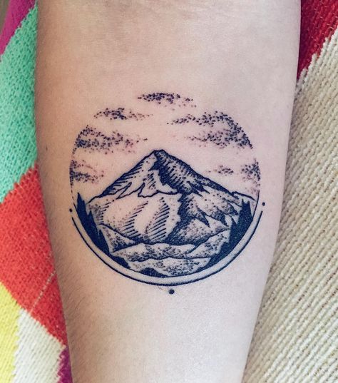 Alison Galarza on Instagram: “Got a tattoo of one of the world's highest volcanos, Cotopaxi, to represent my Ecuadorian side and all of my family there. 🌋💕 Thank you…” Ecuadorian Tattoo Ideas, Volcano Tattoo, Get A Tattoo, Guilty Pleasure, Henna Designs, Volcano, Ecuador, Triangle Tattoo, Henna