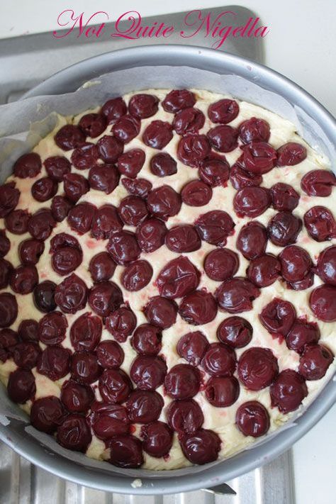 Sour Cherry Cake Recipe, Sour Cherry Cake, Amazing Christmas Desserts, Sour Cherry Recipes, Cherry Recipes Dessert, Tart Fruit, Cherry Cake Recipe, Entertaining Desserts, Apple Pie Recipe Homemade