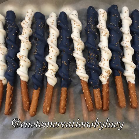 Pretzel Rods Dipped In Chocolate, Fancy Pretzel Rods, Caramel Chocolate Covered Pretzel Rods, Choc Dipped Pretzel Rods, Chocolate Cover Pretzels Rods, Chocolate Covered Pretzel Sticks, Chocolate Pretzel Rods, Dipped Pretzel Rods, Chocolate Caramel Pretzels