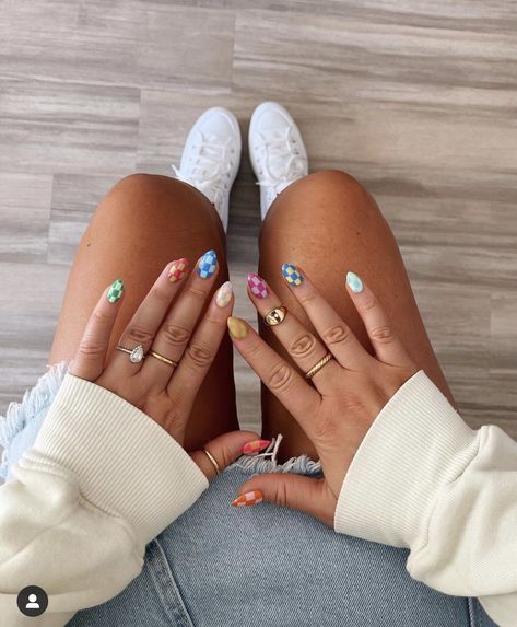 Checker Nails, Bre Sheppard, Checkered Nails, Influencer Lifestyle, Western Nails, Tips For Summer, Gold Silver Jewelry, Simple Gel Nails, Nordstrom Sale