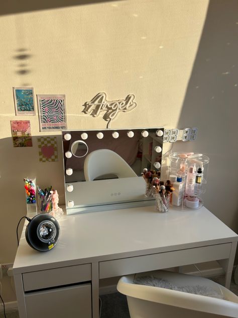 #feed #vanitytable #vanitydecor #makeup #aesthetic Vanity And School Desk, Makeup Table Vanity Aesthetic, Desk Vanity Organization, Vanity Set Up Aesthetic, Small Vanity Aesthetic, Minimal Vanity Ideas, Desk With Mirror Vanity Ideas, Vanity Desk Set Up, Simple Vanity Ideas Bedroom