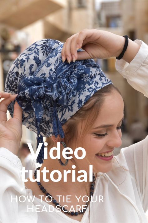 Video tutorial How To Tie your headscarf💙💚 Amazing Soft Blue White Headscarf TICHEL How To Tie A Tichel, How To Style Bandanas In Hair, Tichel Fashion, Tichel Tutorial, Tichel Pattern, Head Covering Movement, Head Scarf Tutorial, Chemo Head Scarf, Christian Head Covering