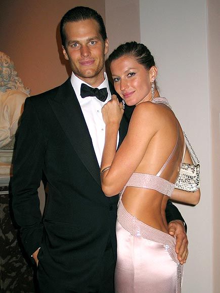 Gisele & Tom Brady Tom Wallpaper, Gisele Bundchen Tom Brady, Gisele Bundchen Style, Tom And Gisele, Tom Brady And Gisele, Hollywood Couples, Black Tie Affair, Aaron Rodgers, Gisele Bündchen