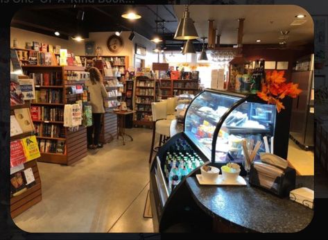 Bookstore With Cafe, Independent Bookstore Ideas, Black Bookstore, Small Bookstore, Bookshop Café, Bookstore Design, Library Bar, Library Cafe, Independent Bookstore