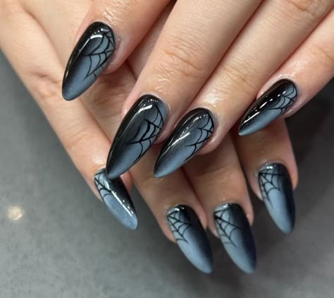 Nail Art Spiderweb, Cobweb Nails, Spooky Nail Ideas, Spiderweb Nails, Spooky Nail, Thanksgiving Nail Designs, Thanksgiving Nail, Gothic Nails, Stylish Nails Designs