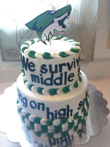 Middle school graduation cake!  "We survived middle school...Bring on high school" I Survived Middle School Cake, 8th Grade Graduation Cake Ideas, High School Graduation Cupcakes, Middle School Graduation Party, High School Graduation Cakes, Elementary School Graduation, Middle School Graduation, Graduation Party Desserts, Promotion Party