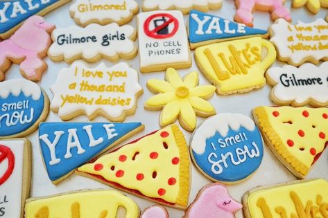 Gilmore Girls Cookies Decorated, Gilmore Girls Cookies, Gilmore Girls Party, Sleepover Food, Girl Cake, Fall Party, Girl Decor, Birthday Board, Fancy Cookies