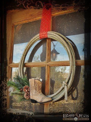 Western Rustic Decor, Cowboy Wreath, Western Christmas Decorations, Equestrian Christmas, Western Wreaths, Cowboys Wreath, Rope Wreath, Horse Wreaths, Cowboy Crafts