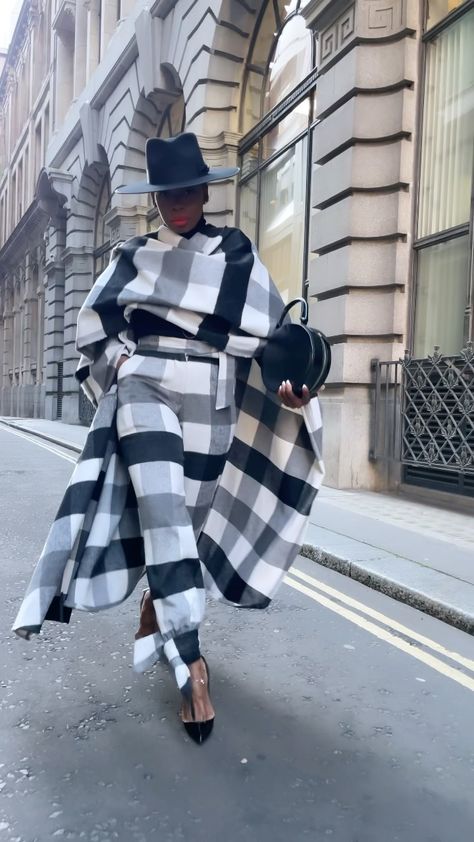 t h e k e m i s t .’s Instagram profile post: “⁠⁠ CARDIFF Tie cuff pants are exactly what the style doctor ordered Elevated with CARDIFF Poncho and The FREDRICK Fedora hat ⁠⁠ Tap to…” Poncho Sweater Outfit, Suits Couture, Fedora Hat Outfit, Hat Styling, Fedora Hat Outfits, Switzerland Winter, Hats Fedora, Classy Hats, Cuff Pants