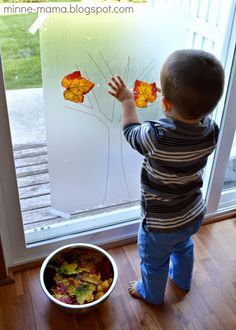 Autumn Tree Contact Paper Play - what a simple idea! This would look beautiful on a window. Toddler Fall, Games For Toddlers, Toddler Play, Toddler Art, Toddler Learning Activities, Toddler Fun, Contact Paper, Indoor Activities, Toddler Learning