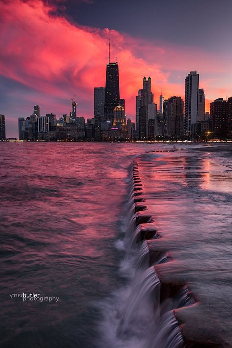 Barry Butler on Twitter: "Saturday's Spectacular Chicago Sunset #weather #ilwx #news #chicago #sunset… " Sunset Chicago, Chicago Sunset, Content Aesthetic, Chicago Aesthetic, Chicago Usa, City Lifestyle, Chicago Travel, Chicago Photography, My Kind Of Town