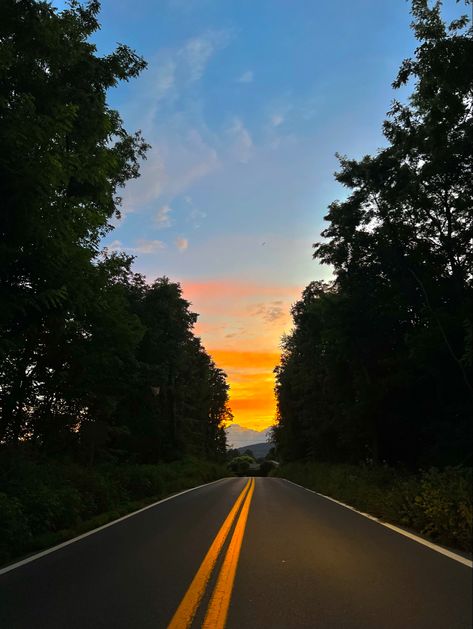 Virginia Summer Aesthetic, West Virginia Aesthetic, Virginia Aesthetic, West Virginia Hiking, West Virginia Photography, Moment 4 Life, Virginia Photography, Virginia University, Mountain Camping