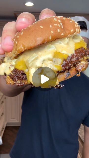 Jordan Hanger on Instagram: "The perfect smash burger should look like this. I’m just saying..   Comment recipe and I’ll dm you the link for these Oklahoma smash burgers 🍔   #smashburger #cheeseburger   https://theninjacue.com/oklahoma-style-onion-smash-burgers/" Wagyu Smash Burger, Smash Turkey Burger Recipe, Smash Burgers On Stove, Smashburgers Recipe, Smash Cheeseburger, Cheeseburgers Recipe, Smash Burger Recipe, Hatch Chili, Smash Burgers