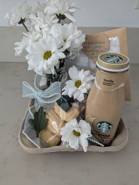 Keurig Gift Basket Ideas, Cup Holder Gift Basket, Starbucks Themed Gift Basket, Drink Carrier Gift Ideas, What To Put In A Coffee Gift Basket, Tea Cup Gift Basket, Basket Shaped Like A Coffee Cup, Coffee Carrier, Drink Carrier