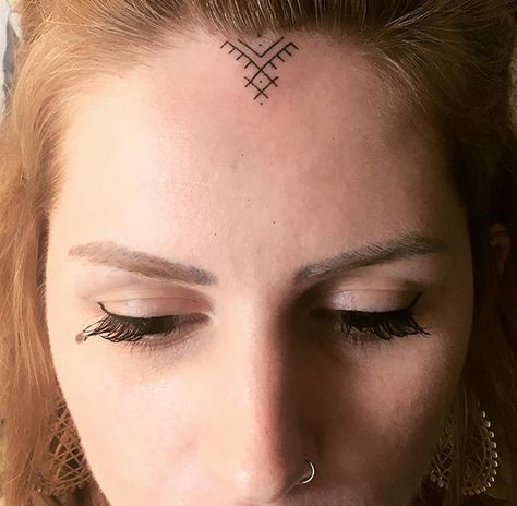 Forehead Tattoos For Women, Ornamental Forehead Tattoo, Small Forehead Tattoo, Forehead Tattoo Woman, Forehead Tattoo, Gaelic Tattoo, Hairline Tattoos, Face Tats, Face Tattoos For Women