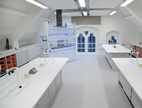 Science Lab Design, Kent Homes, Lab Design, Laboratory Science, Collaborative Learning, Science Lab, Portrait Ideas, Functional Furniture, Bespoke Furniture